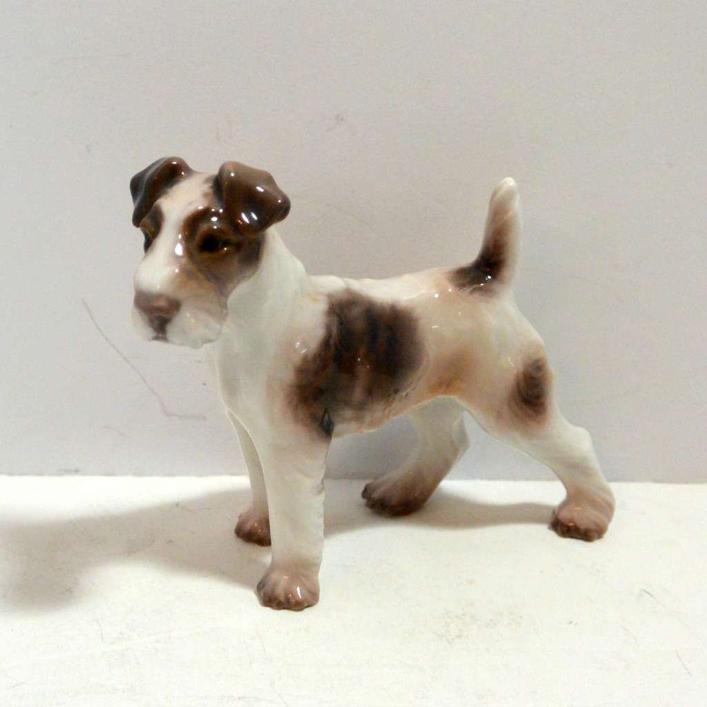 Dahl- Jensen Wire Haired Fox Terrier Mint CRM-2173
