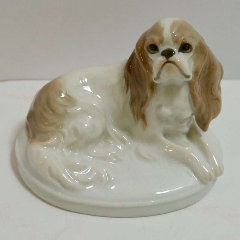 Cavalier King Charles Spaniel Front- Dog's Tale Collectibles
