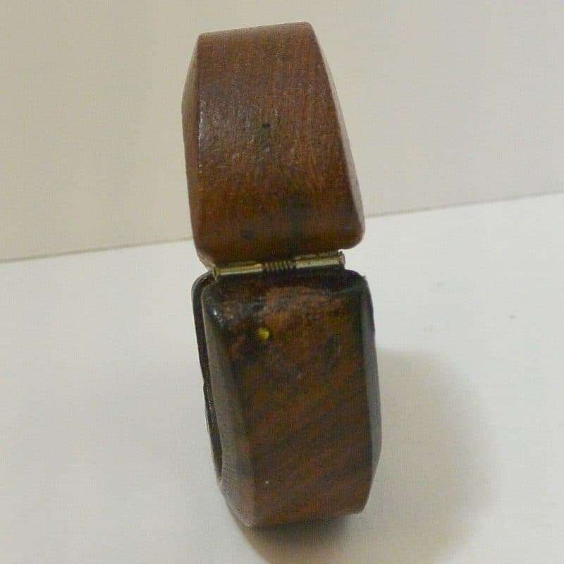 Vintage Wood Scottie Dog Cuff Bracelet bottom