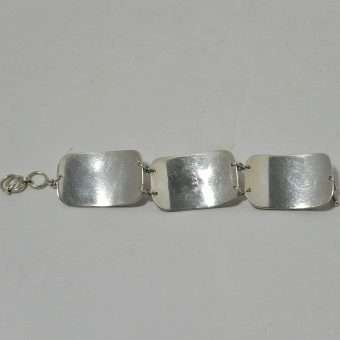 Retriever Dog Head Bracelet Back- Dog's Tale Collectibles