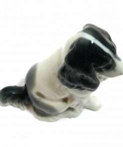 Porcelain Spaniel Dog Figurine Metzler and Ortloff top