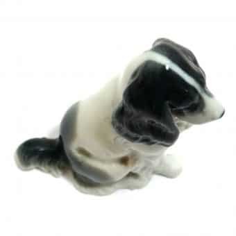 Porcelain Spaniel Dog Figurine Metzler and Ortloff top
