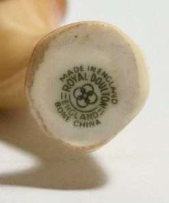 Royal Doulton Bulldog Porcelain Figurine N1047 Mark1