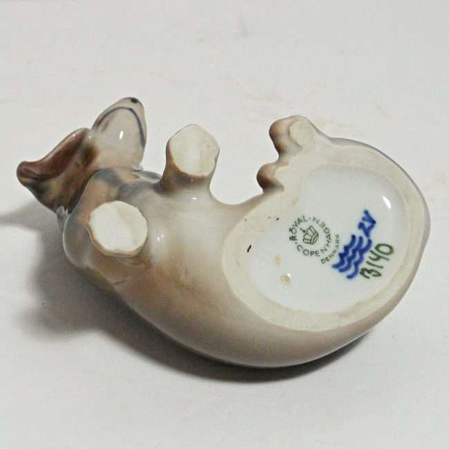 Royal Copenhagen Dachshund Nottom
