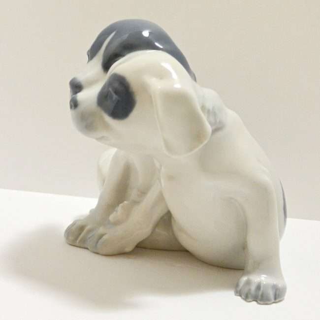 Royal Copenhagen Porcelain Pointer Puppies 3