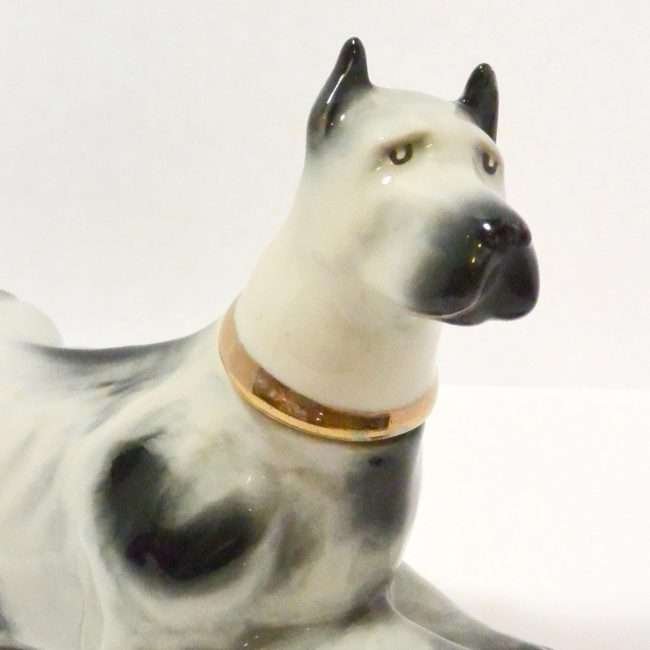 Vintage Jim Beam Great Dane Decanter close 1