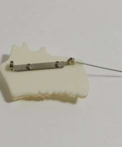 Vintage West Highland Terrier Lucite Pin oprn