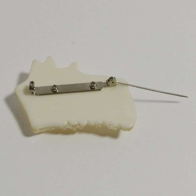 Vintage West Highland Terrier Lucite Pin oprn