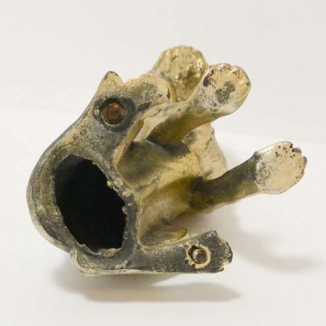 Vintage Bloodhound Dog Figurine bottom