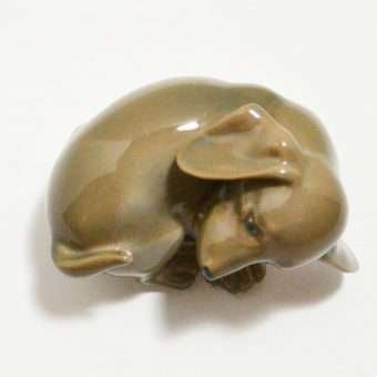 Royal Copenhagen Porcelain Dachshund Figurine Puppy Chasing Tail 2