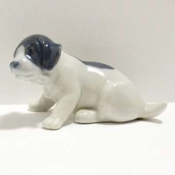 Royal Copenhagen Porcelain Pointer Puppy Dog side 1