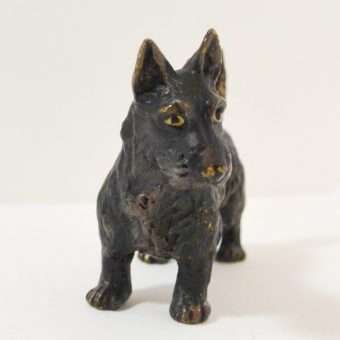 Cold-Painted Bronze Scottish Terrier Dog close 2