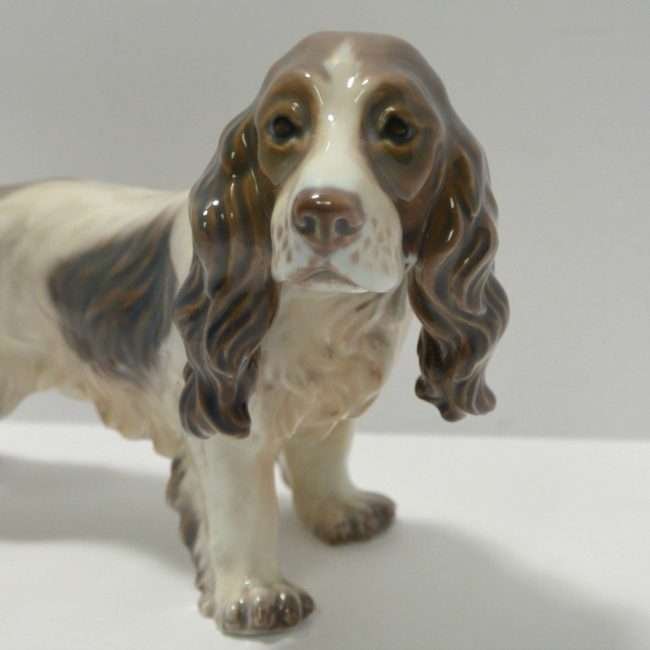 Vintage Dahl-Jensen Cocker Spaniel Close