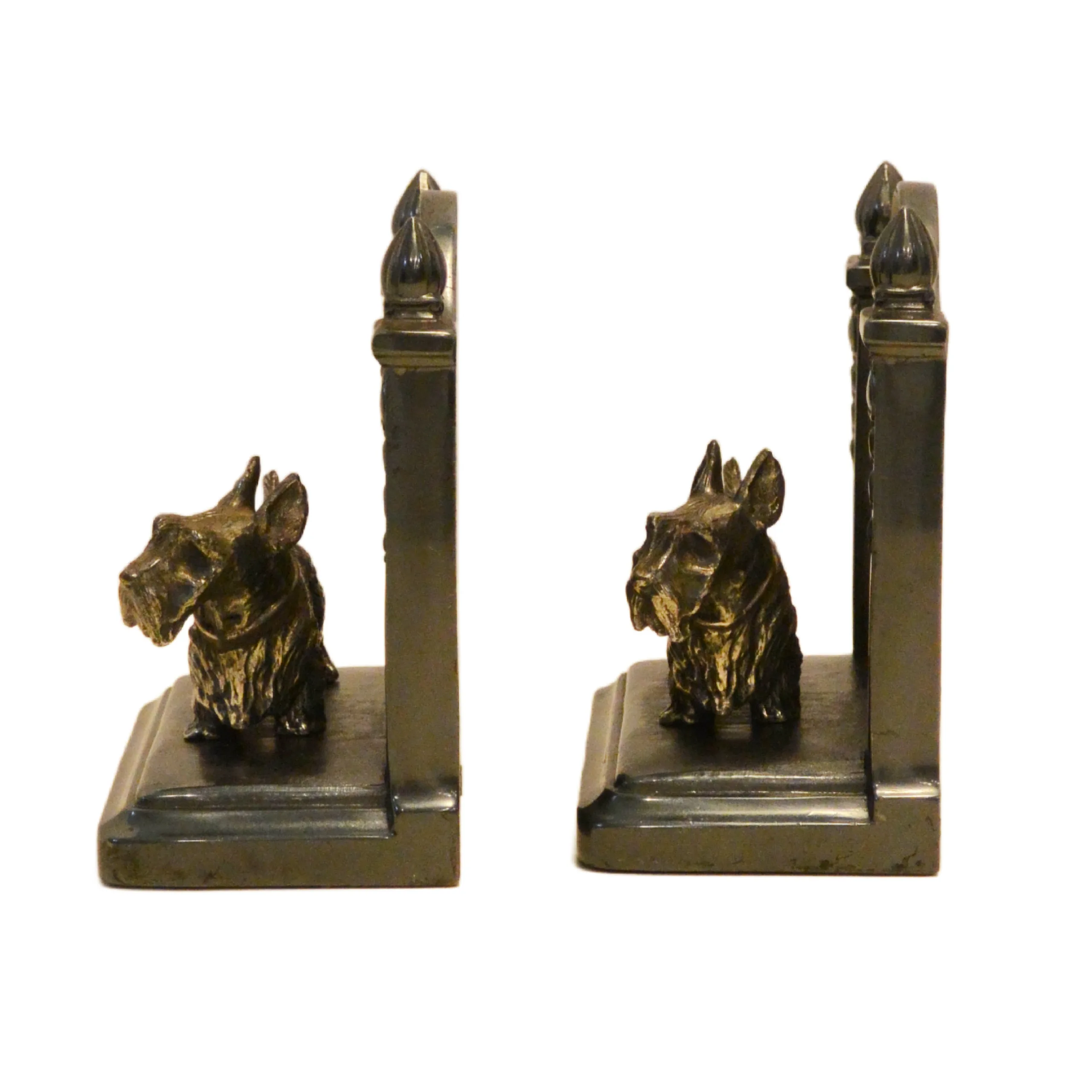 Antique Jennings Brothers Scottish Terrier Cast Metal "Gothic Gate" Bookends &ndash; Pair - Image 6