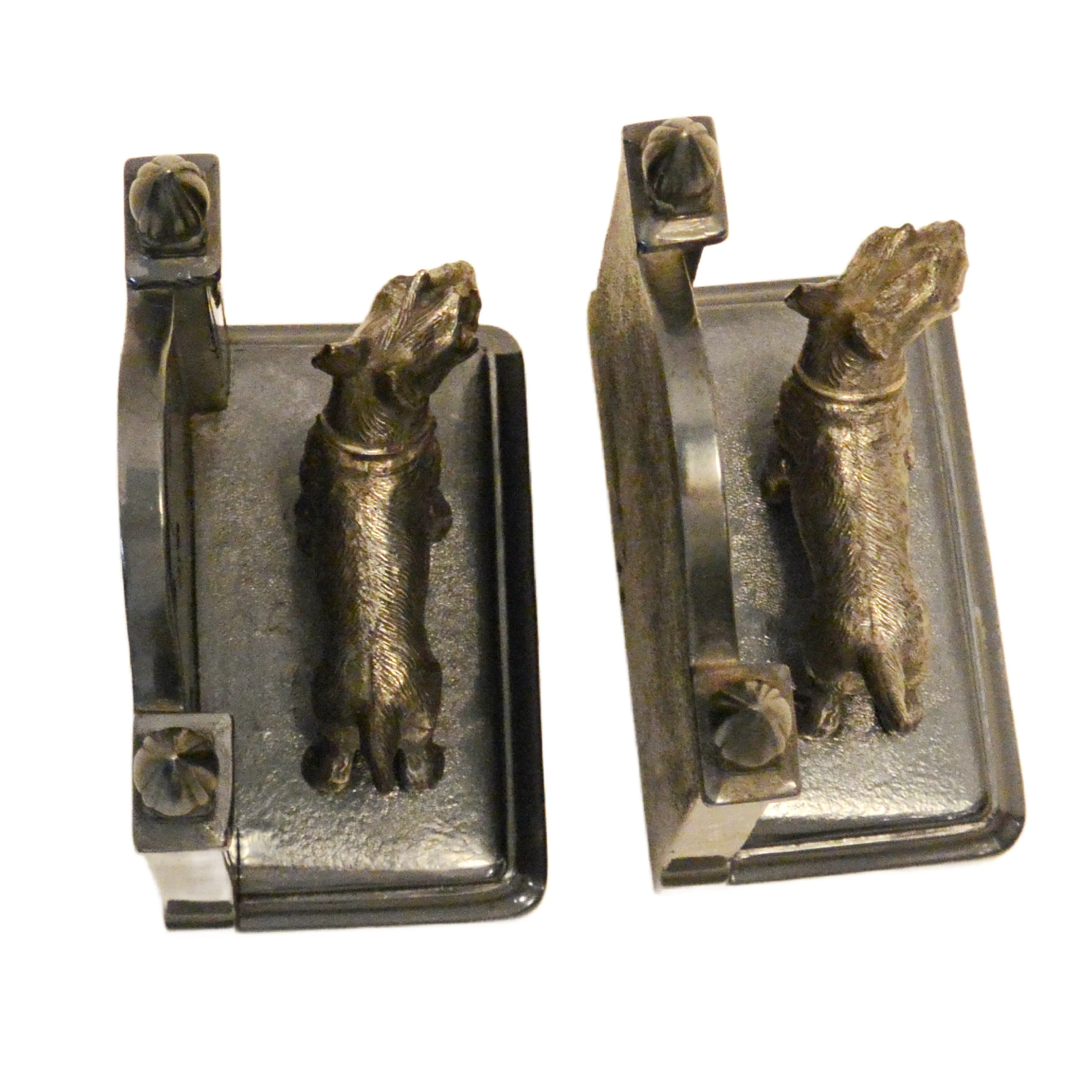 Antique Jennings Brothers Scottish Terrier Cast Metal "Gothic Gate" Bookends &ndash; Pair - Image 9