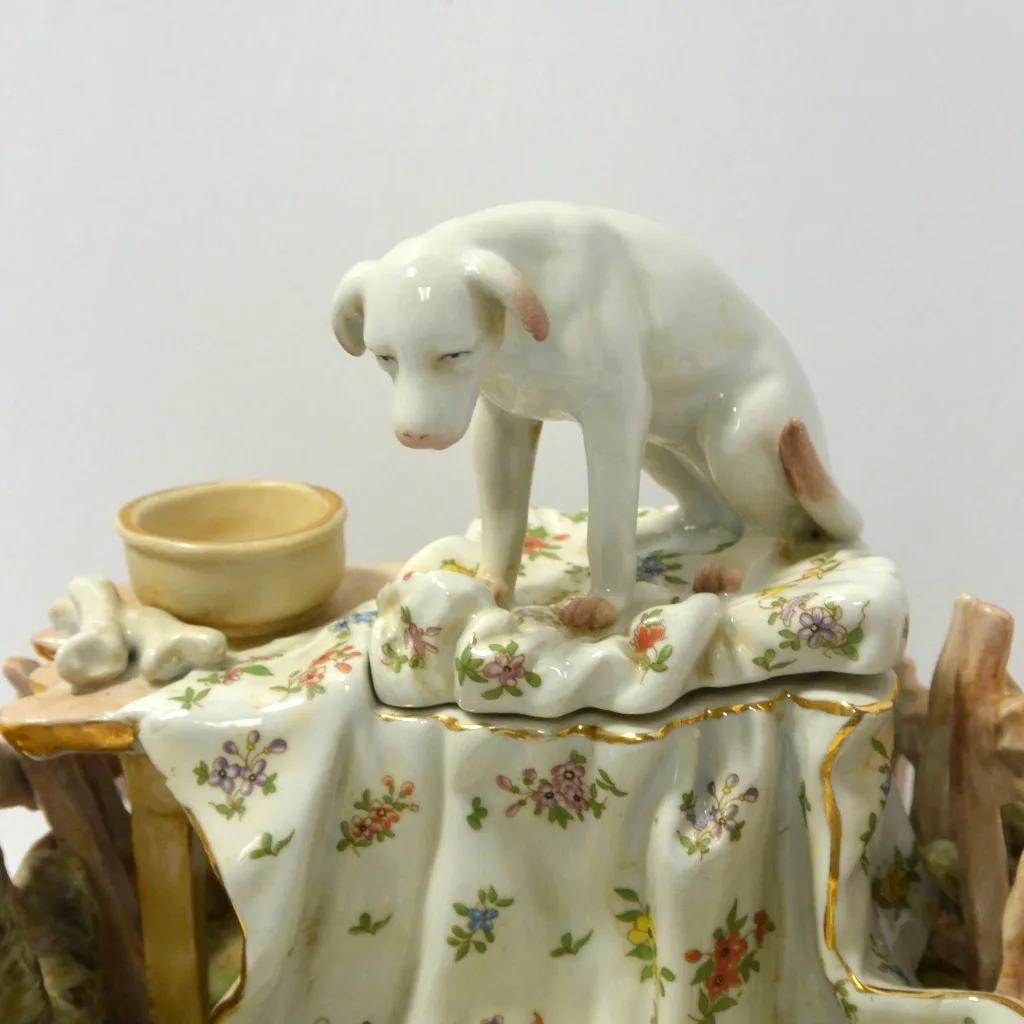 Rare Antique Conta & Boehme Porcelain Dog & Puppies Figural Inkwell &ndash; Circa Early 1900s - Image 3